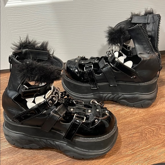 Demonia Neptune 150 Monster Platform Boots - Picture 8 of 11